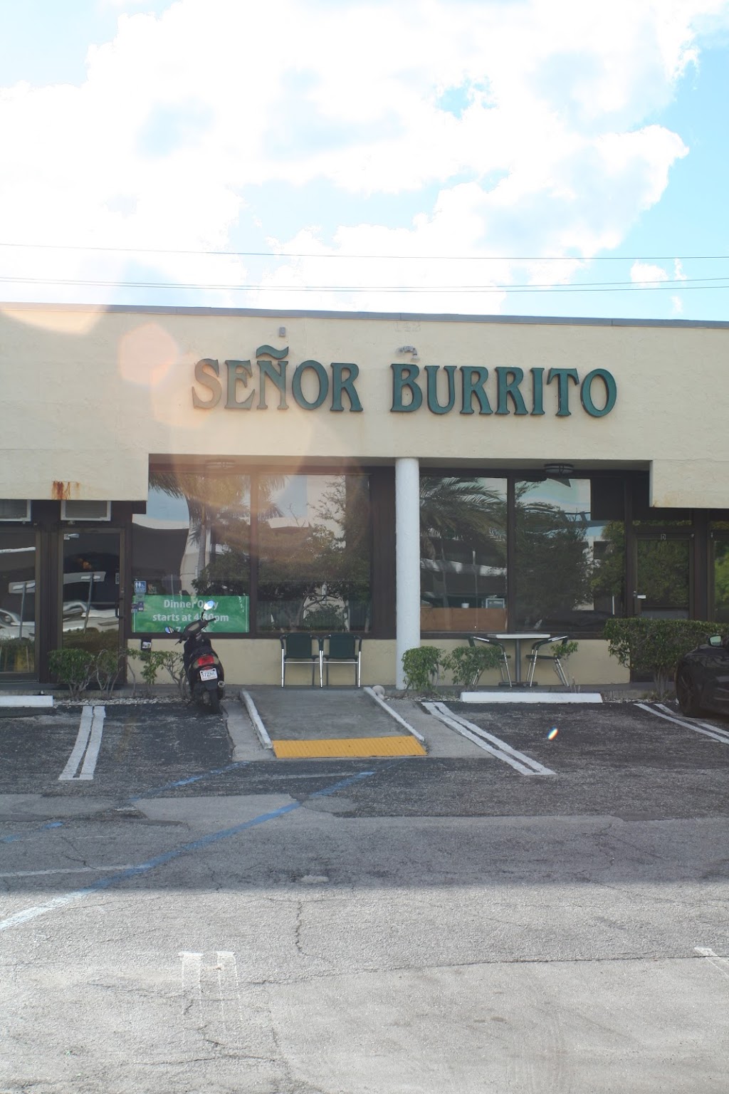 Senor Burrito Delray | restaurant | 142 SE 6th Ave, Delray Beach, FL 33483, USA | 5612785757 OR +1 561-278-5757