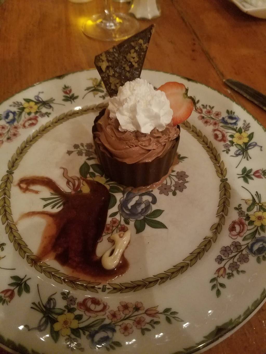 Wolfgangs Restaurant & Wine Bistro | restaurant | 474 Main St, Highlands, NC 28741, USA | 8285263807 OR +1 828-526-3807