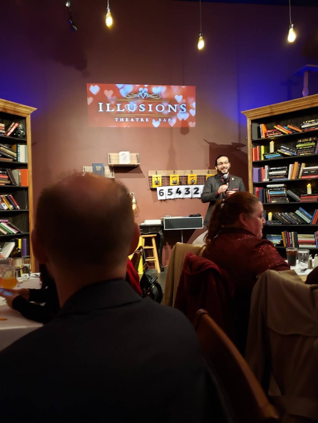 Illusions Theatre and Bar | restaurant | 827 Fourth Ave, San Diego, CA 92101, USA | 6197388350 OR +1 619-738-8350