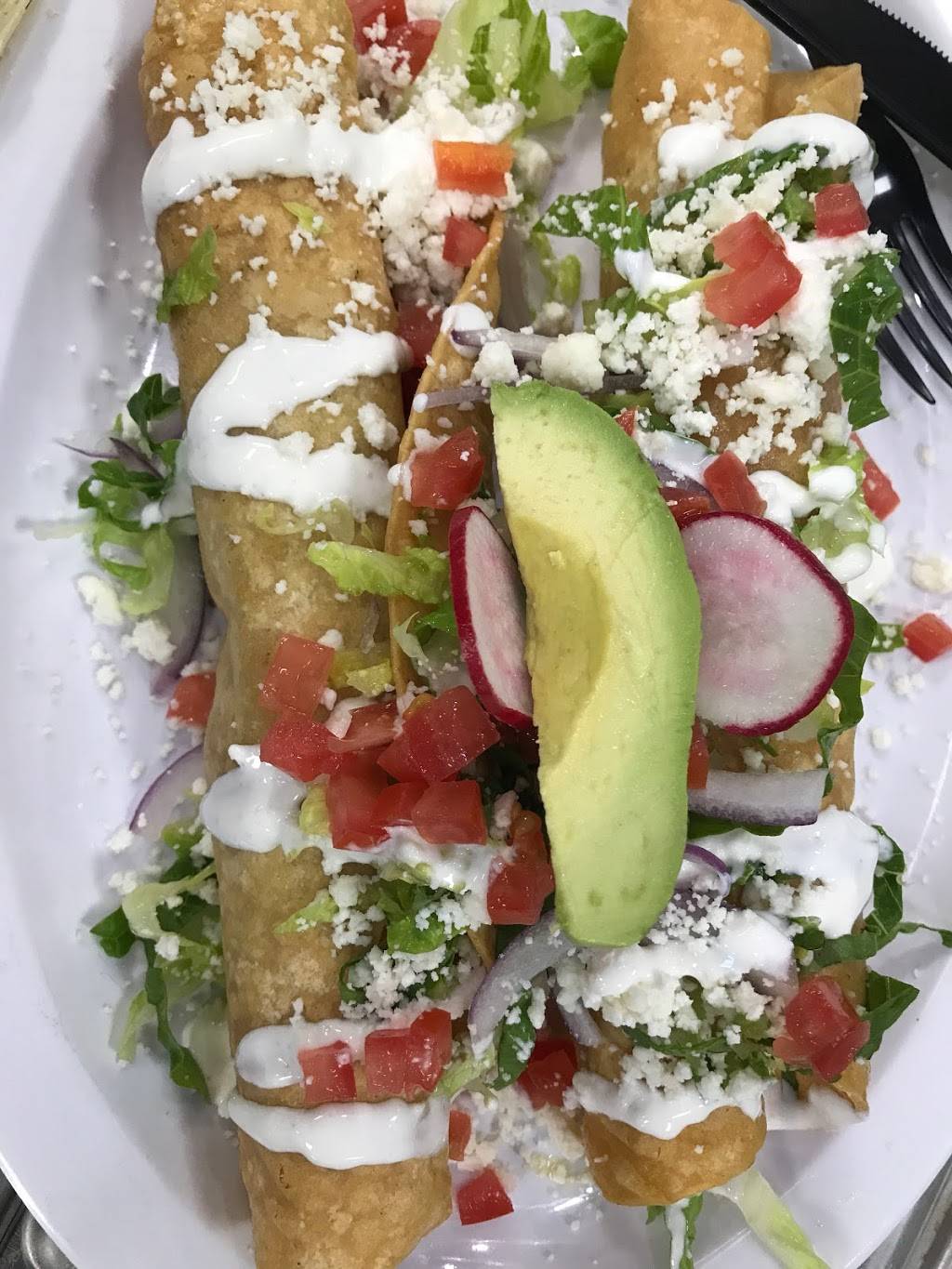 OMGarnachas | restaurant | 13714 Sherman Way, Van Nuys, CA 91405, USA | 8183868863 OR +1 818-386-8863