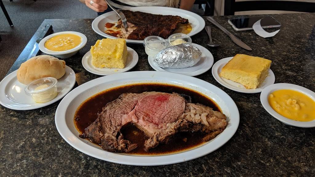 Boxer Barbeque | restaurant | 513 S Main St, Council Bluffs, IA 51503, USA | 7123254227 OR +1 712-325-4227