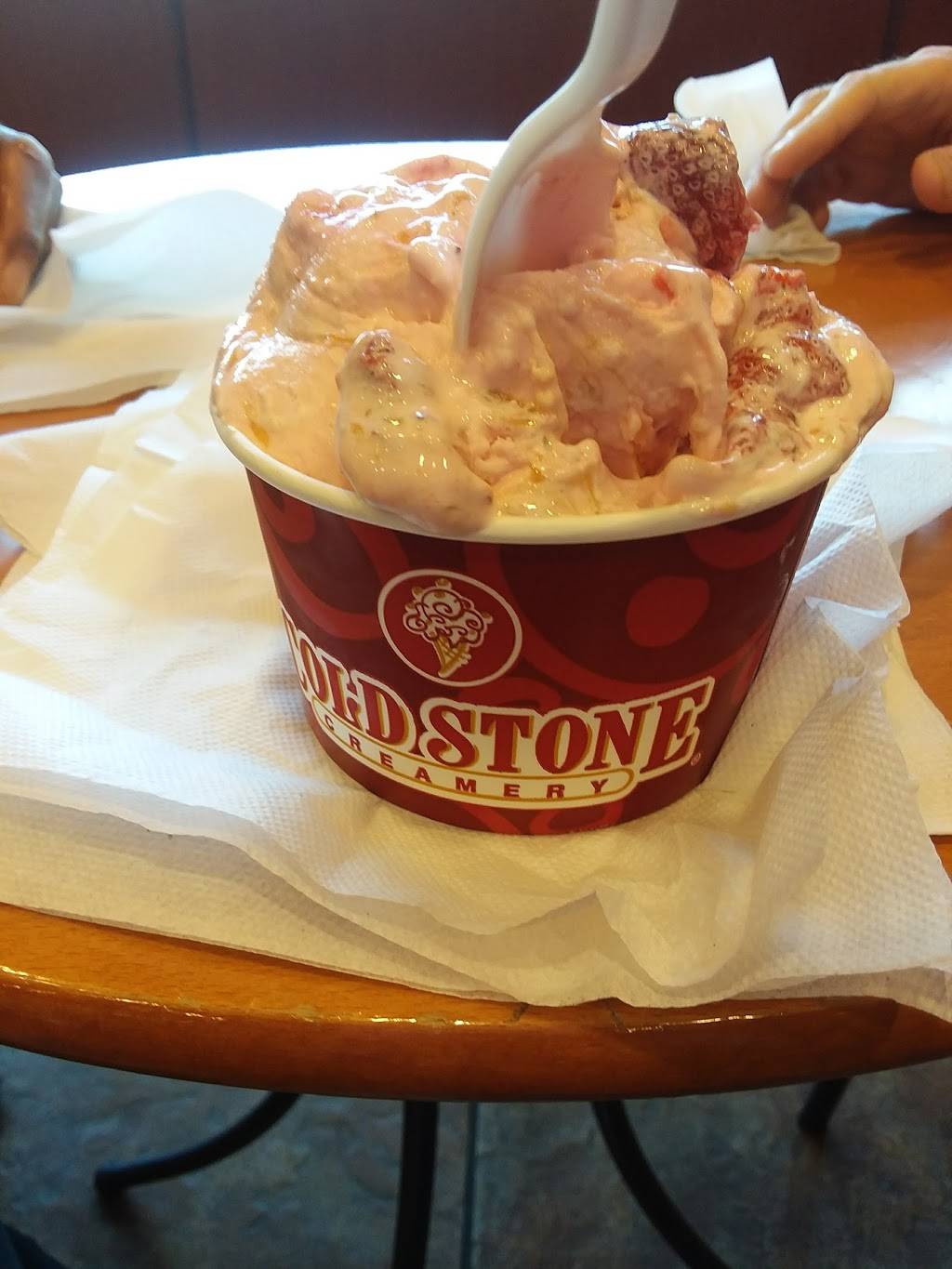 Cold Stone Creamery | bakery | 4540 W Main St, Kalamazoo, MI 49006, USA | 2693430940 OR +1 269-343-0940