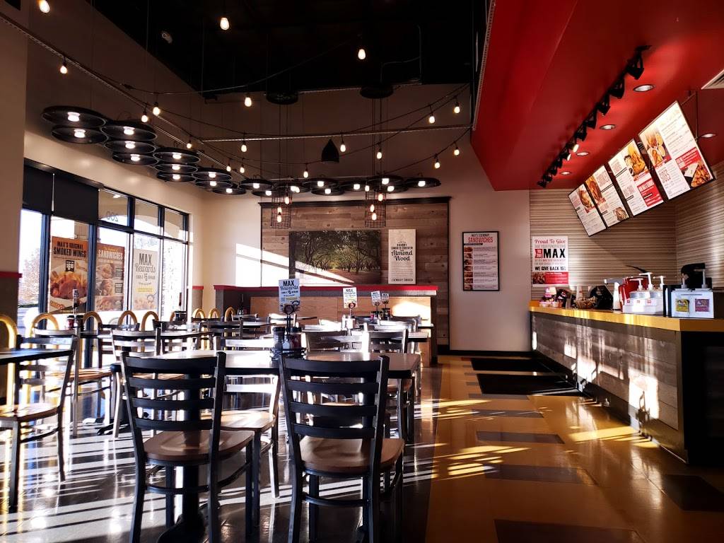 Chick N Max | restaurant | 2350 N Greenwich Rd #100, Wichita, KS 67226, USA | 3164253991 OR +1 316-425-3991