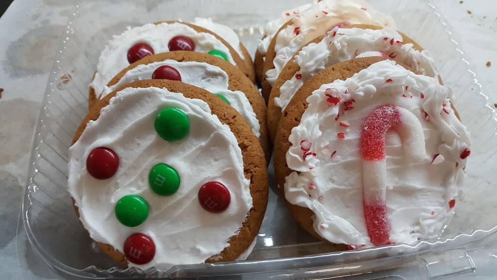 Moms Donut Shop | bakery | 718 N Grand Ave, Gainesville, TX 76240, USA | 9406651863 OR +1 940-665-1863