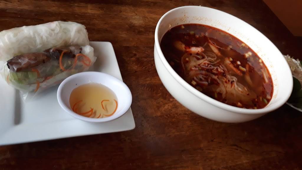 PHO HUNG VIETNAMESE CUISINE | restaurant | 20 Commerce Dr, Westover, WV 26501, USA | 3042925622 OR +1 304-292-5622