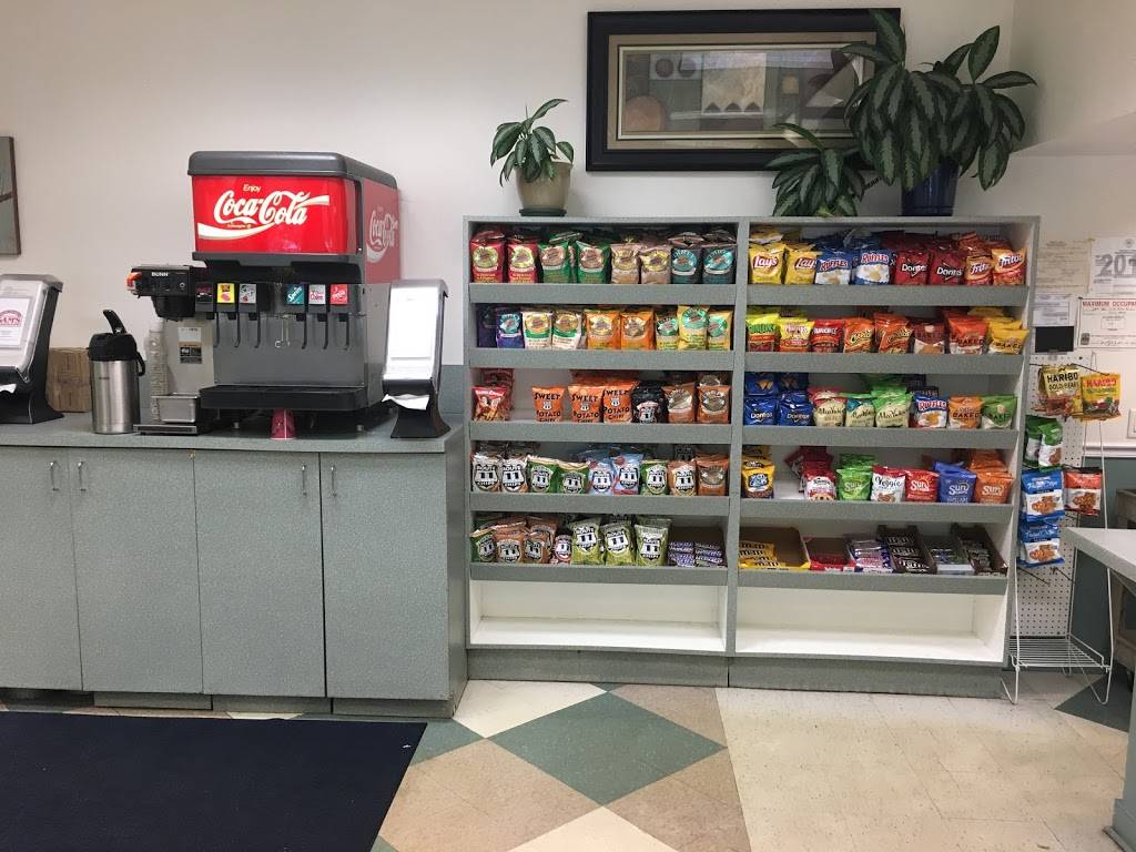 Sams Deli | restaurant | 14151 Park Meadow Dr, Chantilly, VA 20151, USA | 7032639000 OR +1 703-263-9000