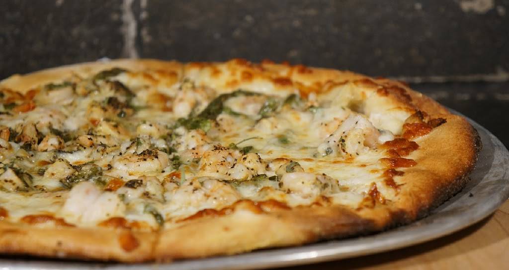 The Plum Tomato, Salem, CT | meal takeaway | 1 New London Rd, Salem, CT 06420, USA | 8608925295 OR +1 860-892-5295