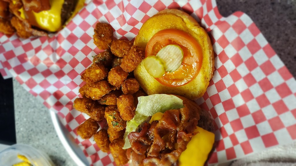 The Country Gym - Milton | restaurant | 5198 Willing St, Milton, FL 32570, USA | 8506654143 OR +1 850-665-4143