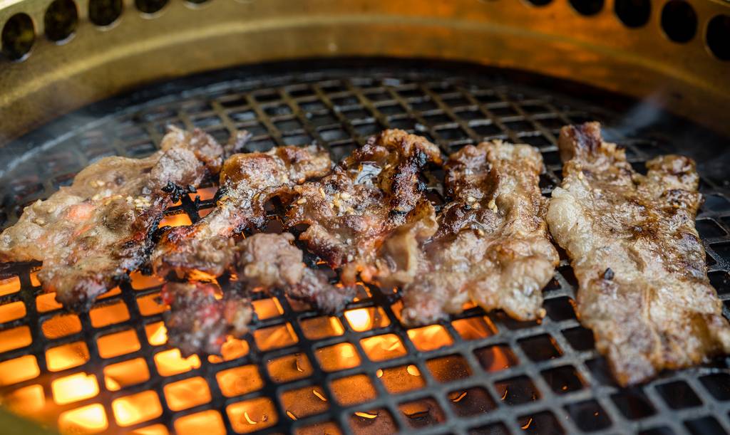 Gyu-Kaku Japanese BBQ | restaurant | 116 S San Fernando Blvd, Burbank, CA 91502, USA | 8188460779 OR +1 818-846-0779