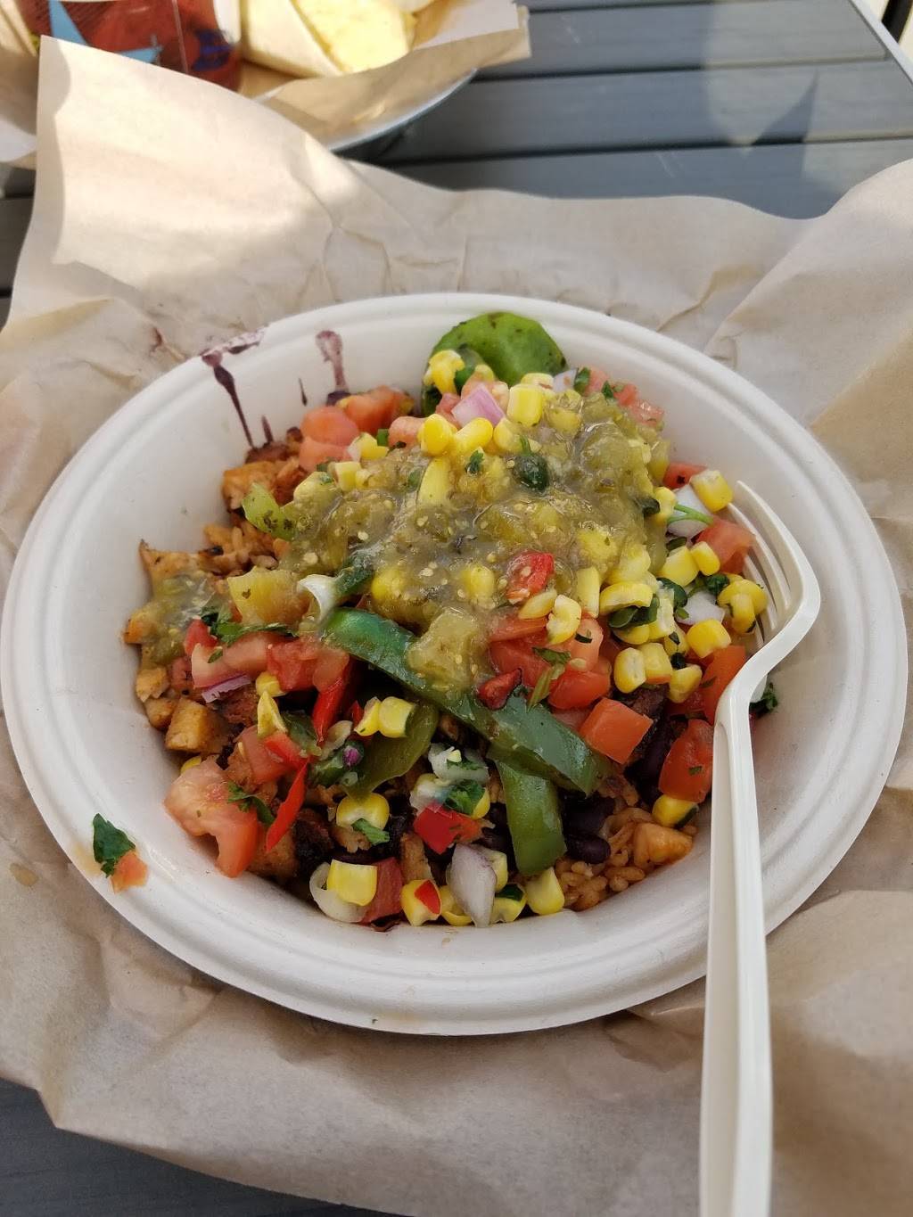 QDOBA Mexican Eats | restaurant | 905 Arnold Commons Dr, Arnold, MO 63010, USA | 6362876810 OR +1 636-287-6810