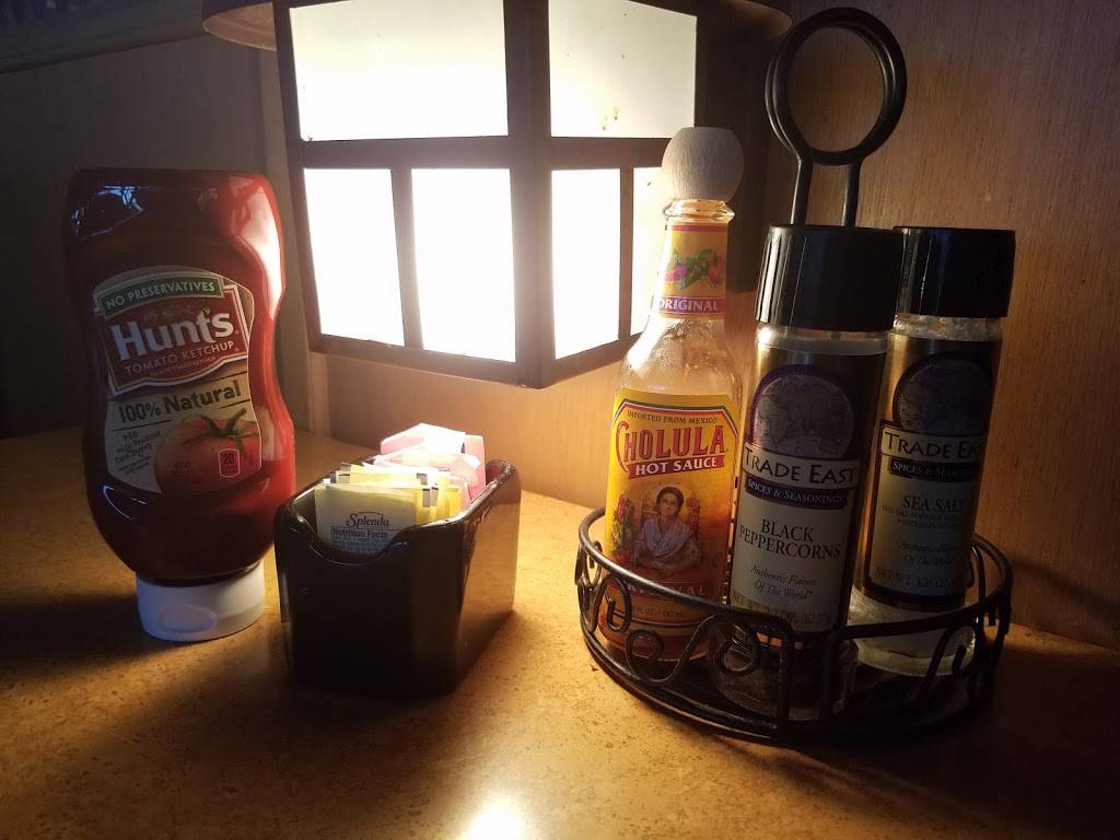 Sundance Grill & Bar | restaurant | 5755 28th St SE, Grand Rapids, MI 49546, USA | 6169565644 OR +1 616-956-5644