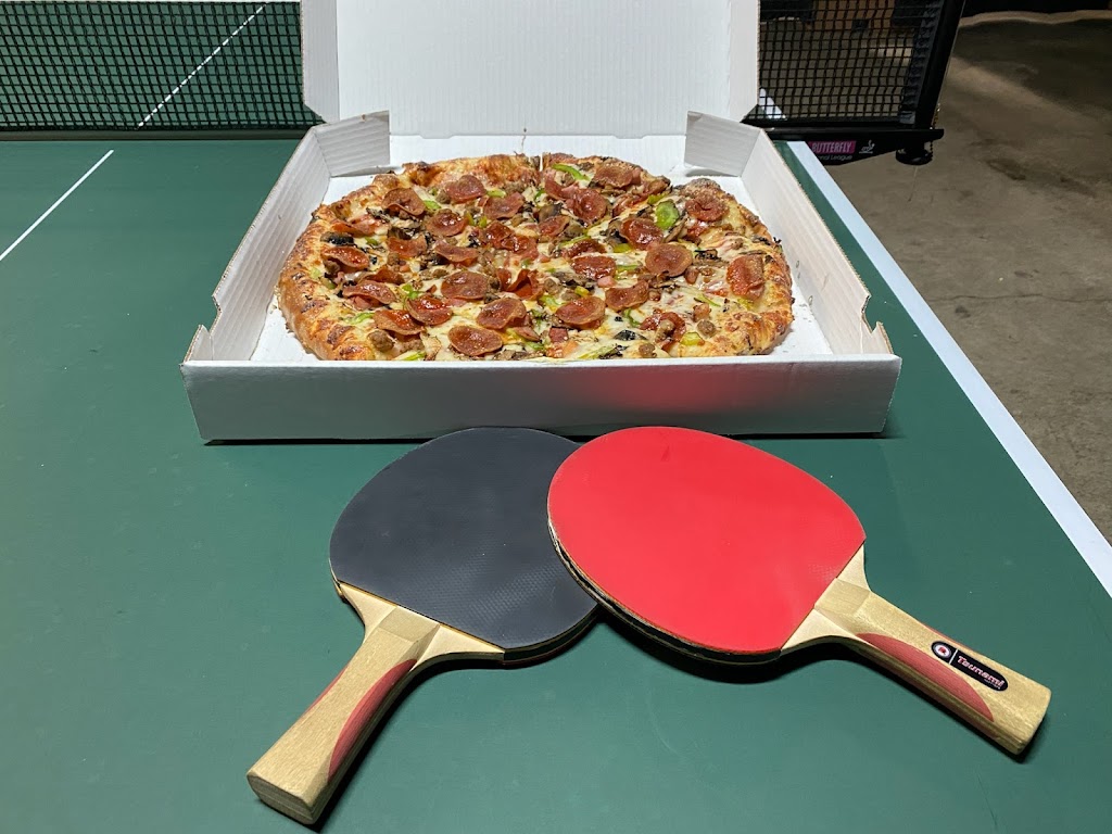 Mr. Bs Pizza & Wings | restaurant | 2727 Russell St, Detroit, MI 48207, USA | 5867075425 OR +1 586-707-5425