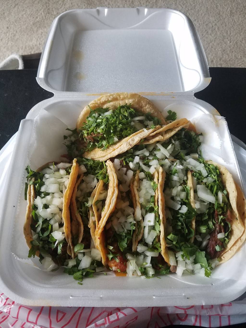 The Famous Taco | restaurant | 4104 N Clinton St, Fort Wayne, IN 46805, USA | 2604802400 OR +1 260-480-2400