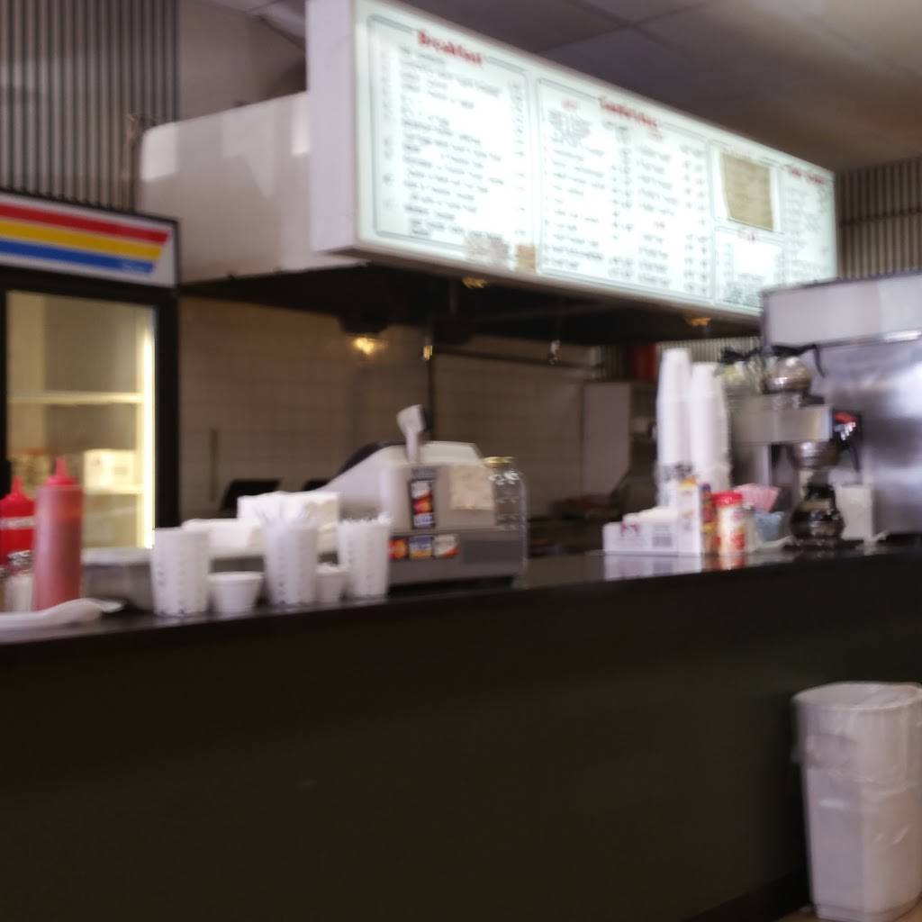 Champion Grill | restaurant | 10484 Baltimore Ave, Beltsville, MD 20705, USA | 3019375577 OR +1 301-937-5577