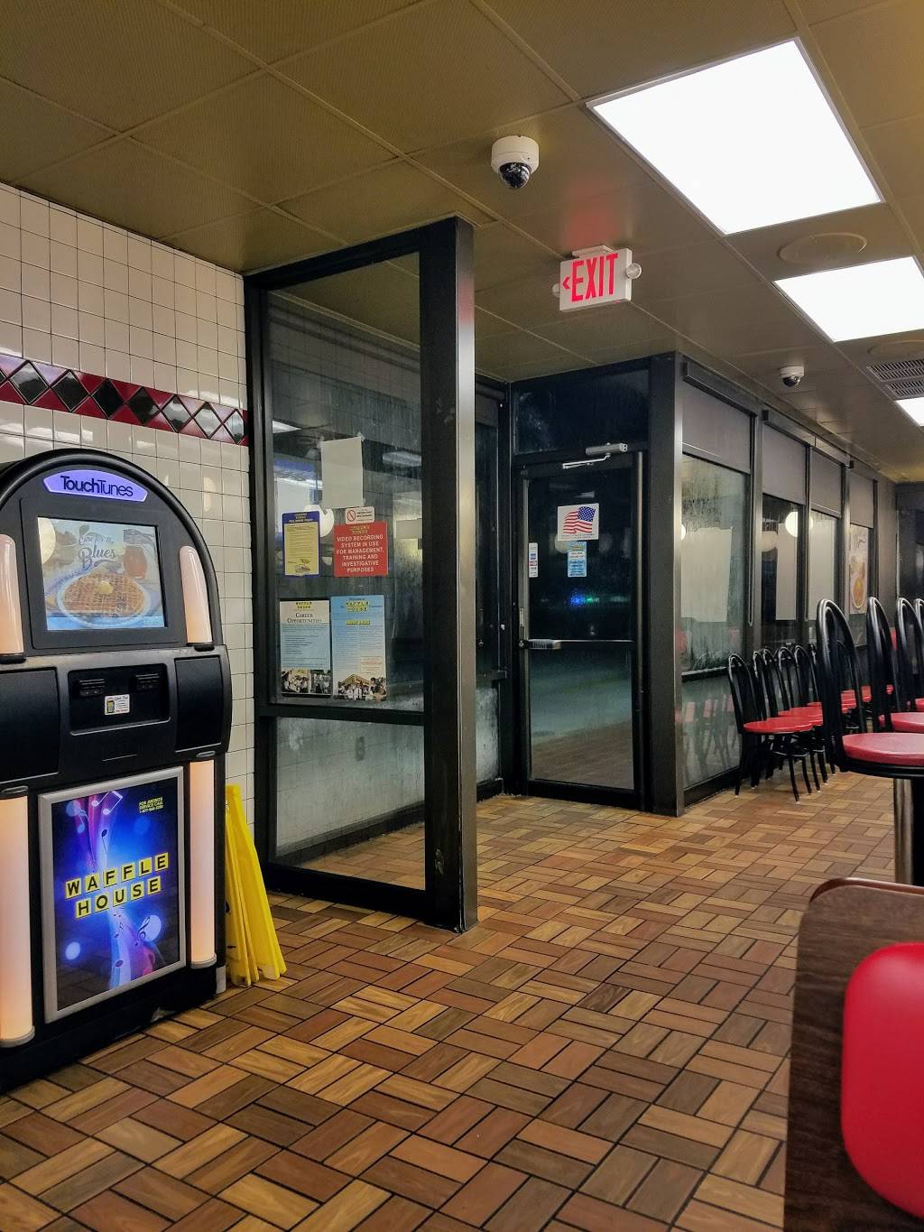 Waffle House | meal takeaway | 28100 Quails Nest Ln, Bonita Springs, FL 34135, USA | 2399471247 OR +1 239-947-1247