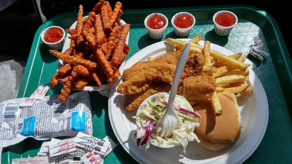 Hanks Dairy Bar | restaurant | 1006 Norwich Rd, Plainfield, CT 06374, USA | 8605642298 OR +1 860-564-2298