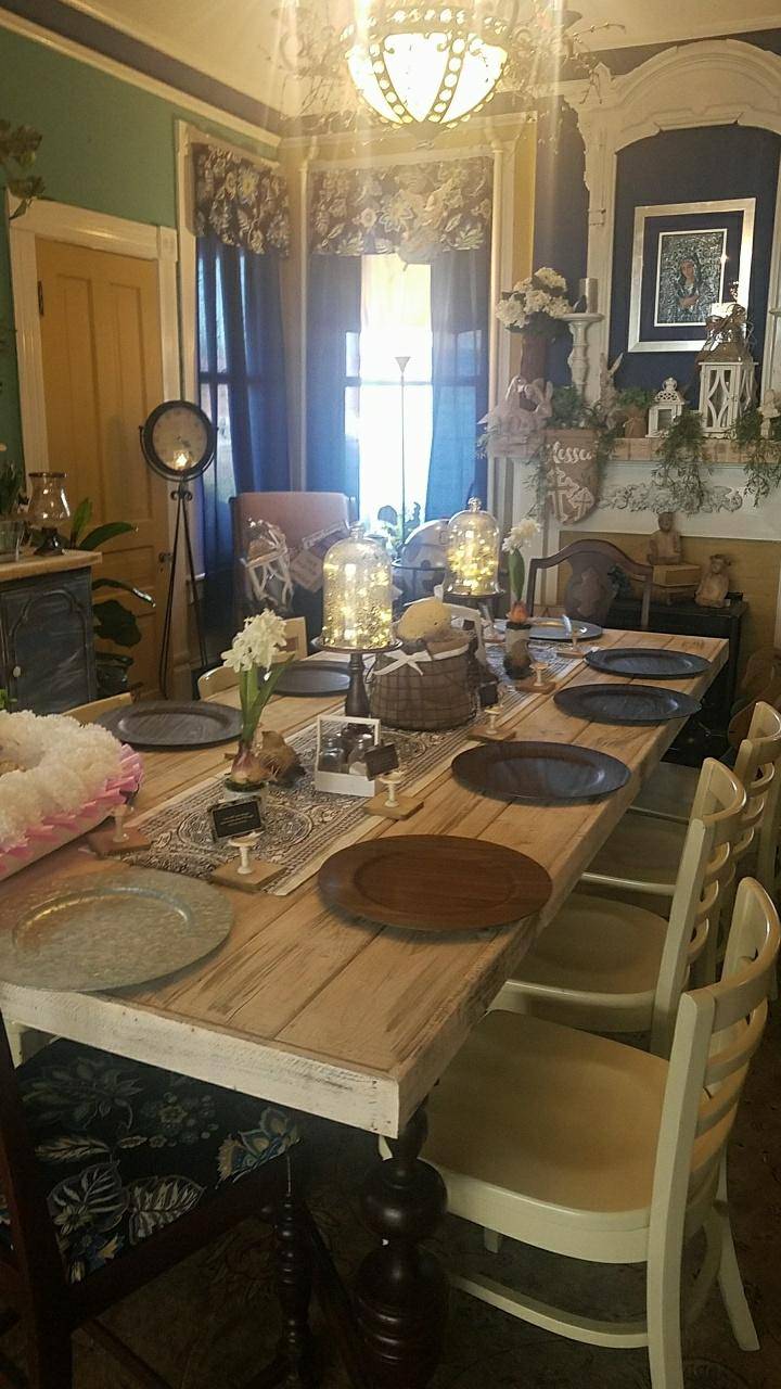 The Blue Lady | restaurant | 107A E Main St, Bedford, VA 24523, USA | 5405864622 OR +1 540-586-4622