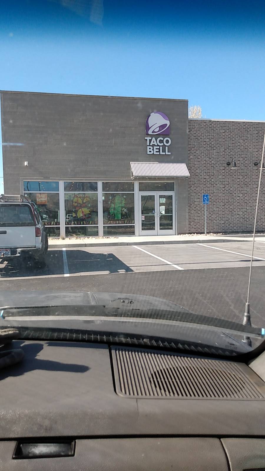 Taco Bell | meal takeaway | 1680 W 400 S, Springville, UT 84663, USA | 3853270067 OR +1 385-327-0067