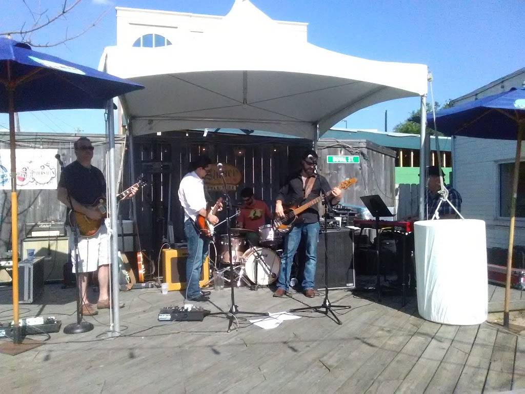 The Patio At The Pit Room | restaurant | 1205 Richmond Ave, Houston, TX 77006, USA | 8329627143 OR +1 832-962-7143