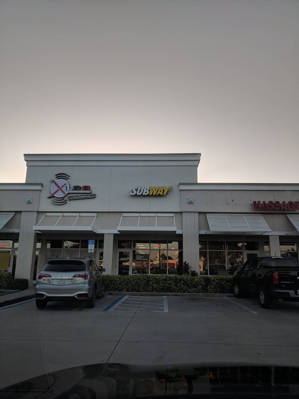 Subway | restaurant | 3621 Tamiami Trail N, Naples, FL 34103, USA | 2394347599 OR +1 239-434-7599