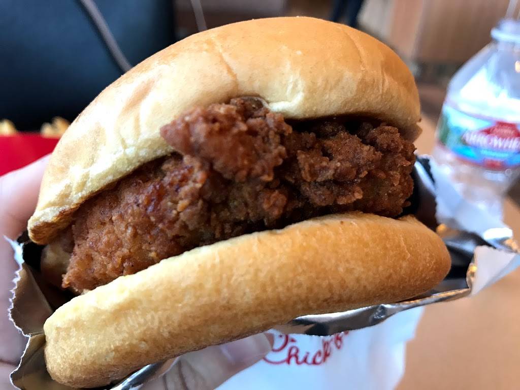 Chick-fil-A | restaurant | 18200 Hawthorne Blvd, Torrance, CA 90504, USA | 3103717320 OR +1 310-371-7320
