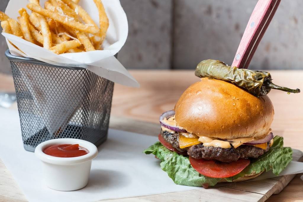 Basico Bistro Cafe | restaurant | 6006 N Mesa St #106, El Paso, TX 79912, USA | 9155816661 OR +1 915-581-6661