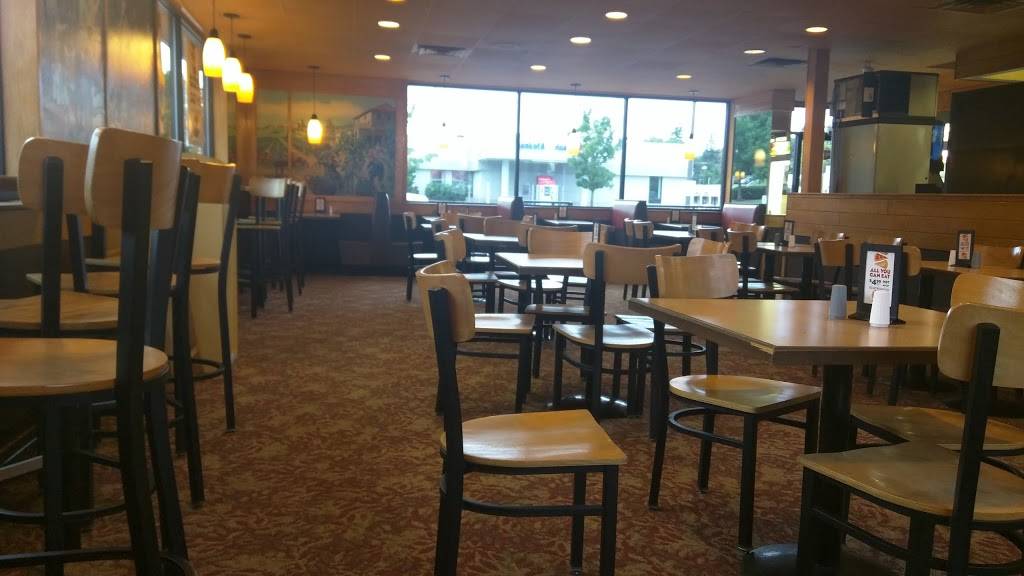 Papa Ginos | restaurant | 915 Grafton St, Worcester, MA 01604, USA | 5087929313 OR +1 508-792-9313