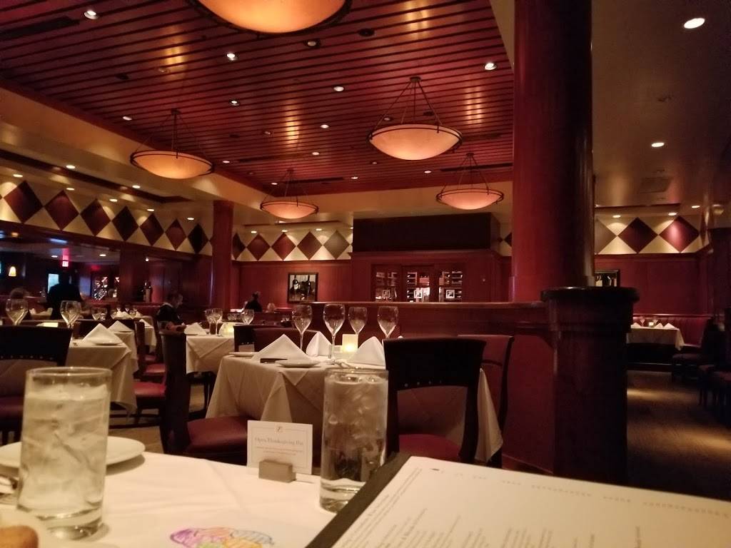 Flemings Prime Steakhouse & Wine Bar | restaurant | 3342 W Friendly Ave, Greensboro, NC 27410, USA | 3362947790 OR +1 336-294-7790