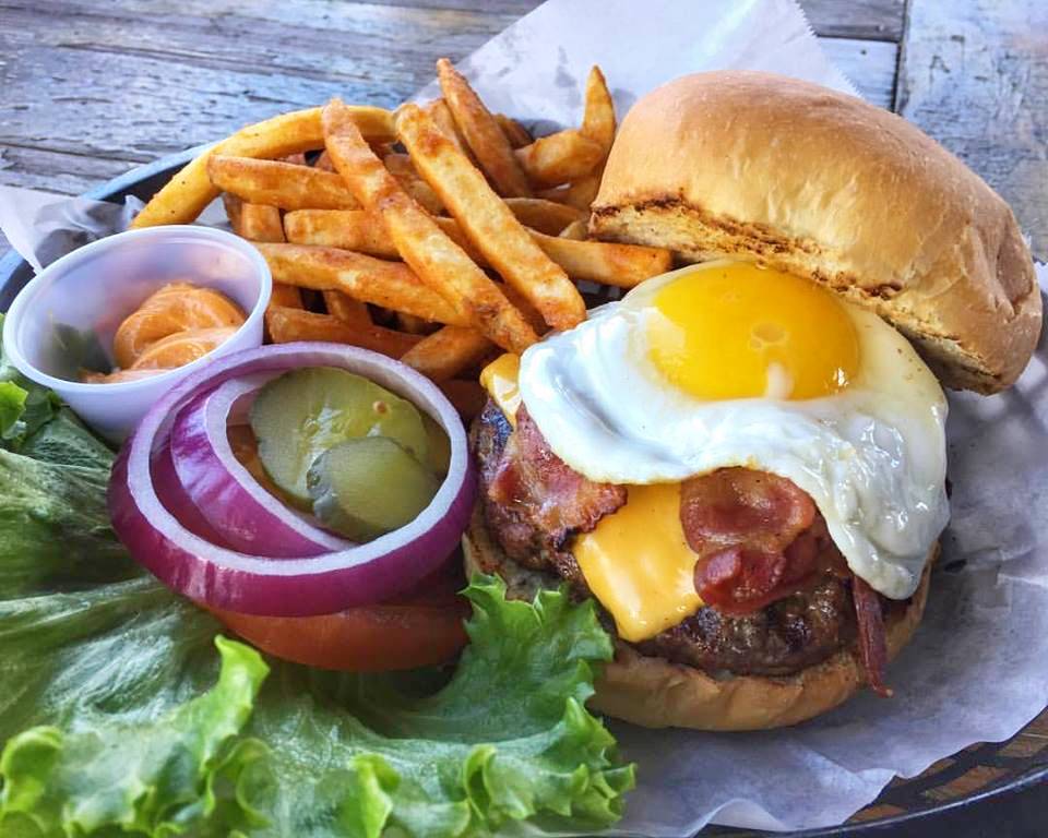 Hughies | restaurant | 4721 N Main St Suite A, Houston, TX 77009, USA | 2818889415 OR +1 281-888-9415