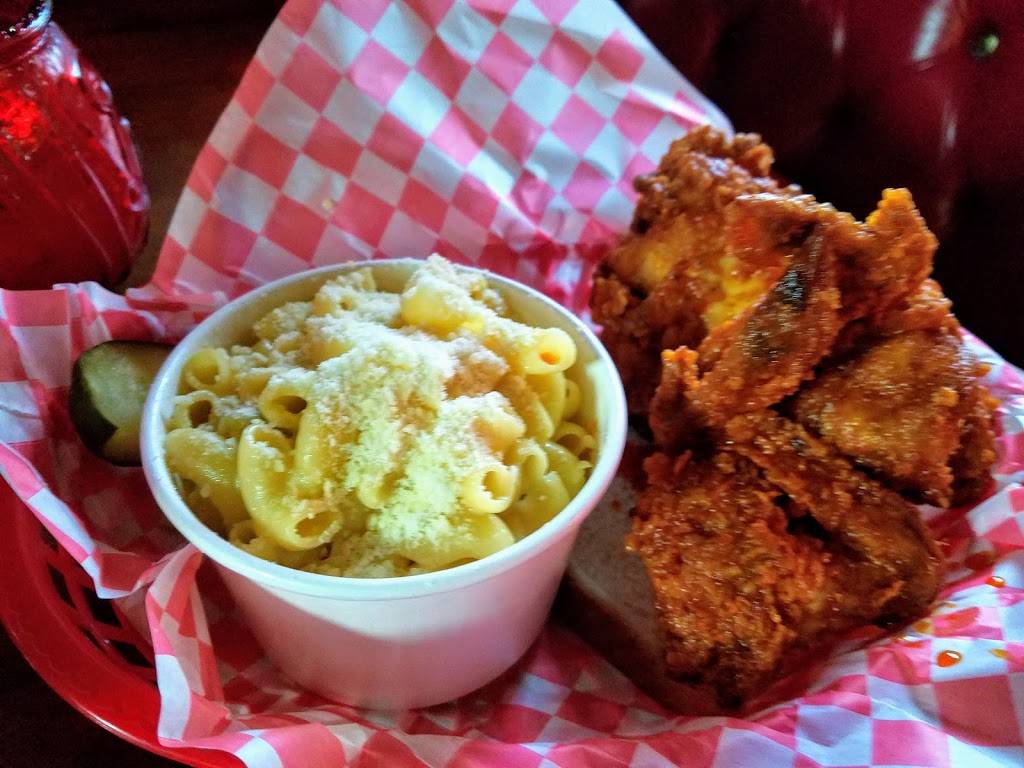 Crawfords | restaurant | 2616 Beverly Blvd, Los Angeles, CA 90057, USA | 2135683133 OR +1 213-568-3133