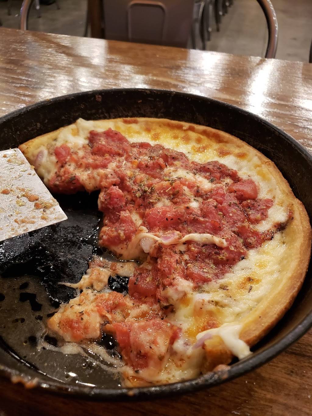 Rances Chicago Pizza | meal takeaway | 835 W Jefferson Blvd #1740, Los Angeles, CA 90089, USA | 3233298000 OR +1 323-329-8000