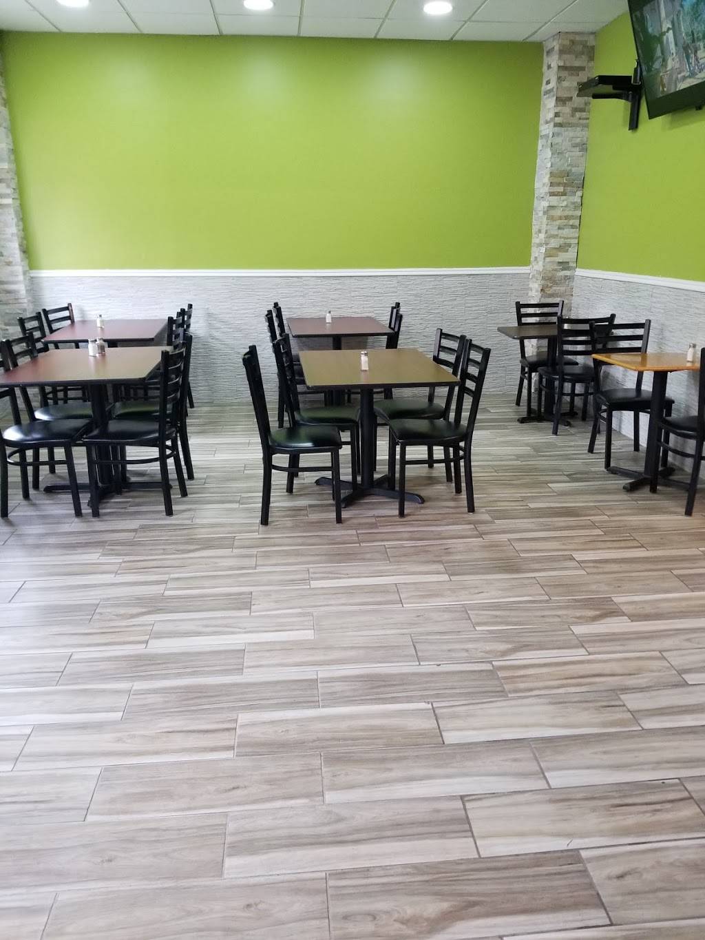 Estrella Mexicana | restaurant | 106 E 183rd St, The Bronx, NY 10453, USA | 7185844222 OR +1 718-584-4222