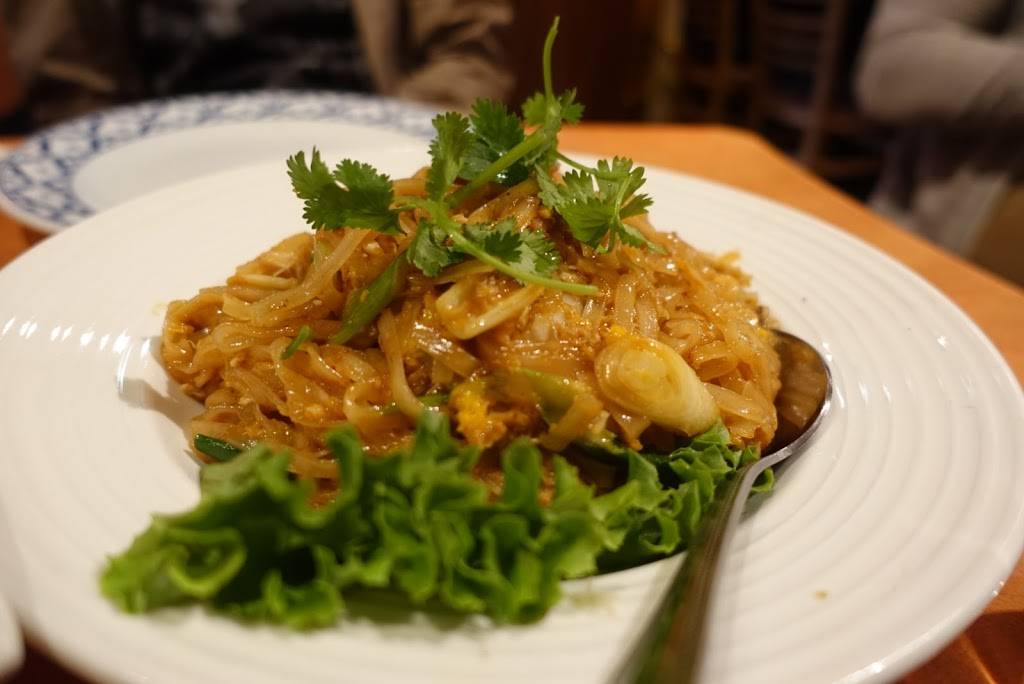 Marnee Thai | restaurant | 1243 9th Ave, San Francisco, CA 94122, USA | 4157319999 OR +1 415-731-9999