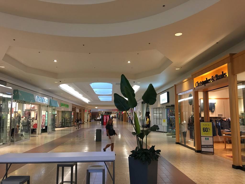 SouthPark Mall | shopping mall | 4500 16th St, Moline, IL 61265, USA | 3097976142 OR +1 309-797-6142
