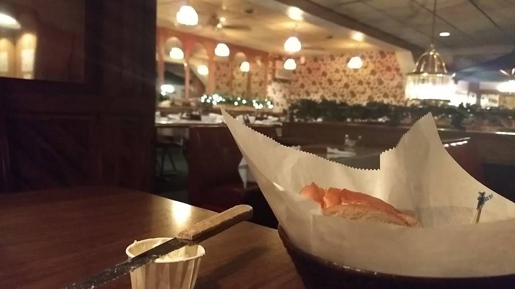 Reggios | restaurant | 1213 E Jefferson Blvd, Mishawaka, IN 46545, USA | 5742550588 OR +1 574-255-0588