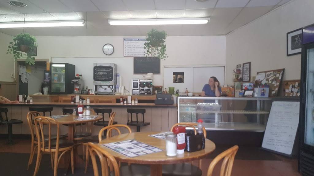 Tingleys | restaurant | 113 Main St, Medway, MA 02053, USA | 5085335037 OR +1 508-533-5037