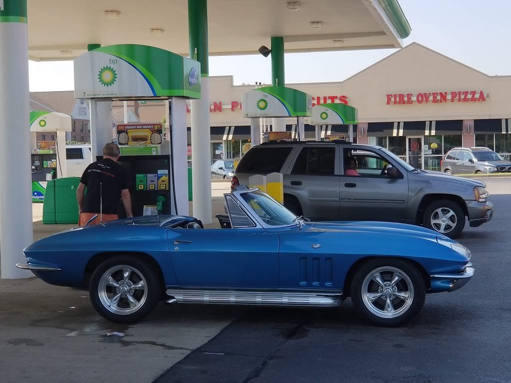 Waffle House | meal takeaway | 2805 Fern Valley Rd, Louisville, KY 40213, USA | 5029688090 OR +1 502-968-8090