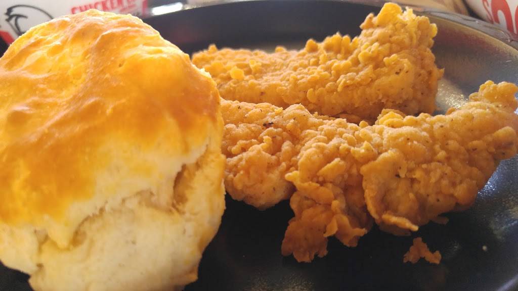 KFC | restaurant | 4290 Clairemont Mesa Blvd, San Diego, CA 92117, USA | 8582741287 OR +1 858-274-1287