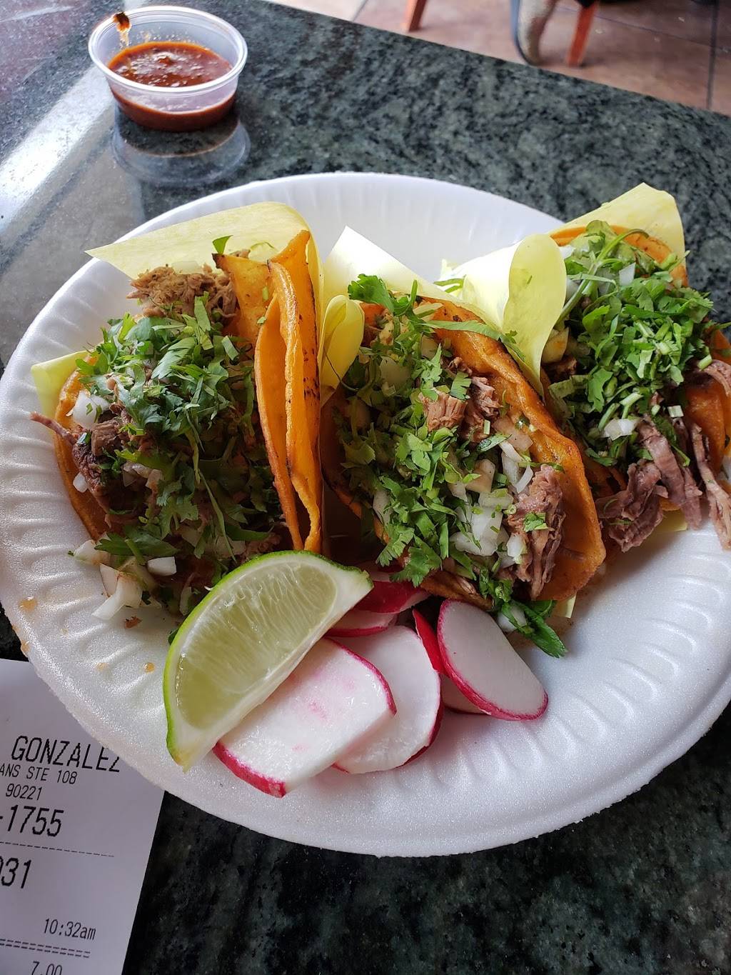 Birrieria Gonzalez | restaurant | 1301 Rosecrans Ave, Compton, CA 90221, USA | 4242461755 OR +1 424-246-1755