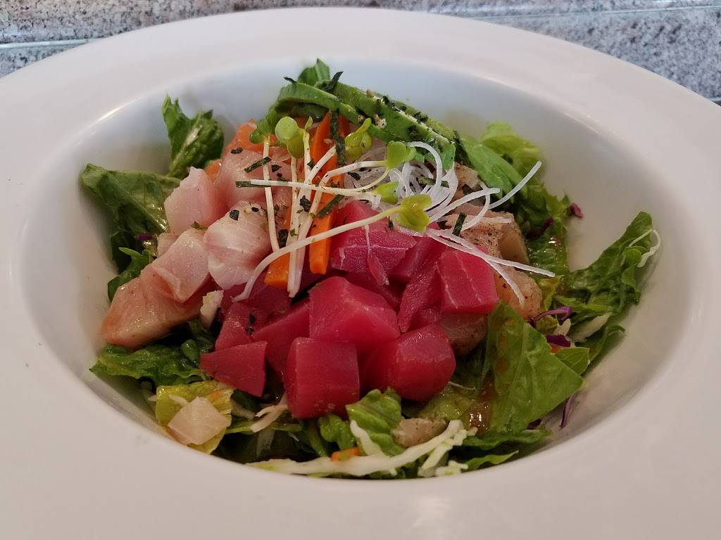 Tomodachi Sushi | restaurant | 10975 Weyburn Ave, Los Angeles, CA 90024, USA | 3108248805 OR +1 310-824-8805