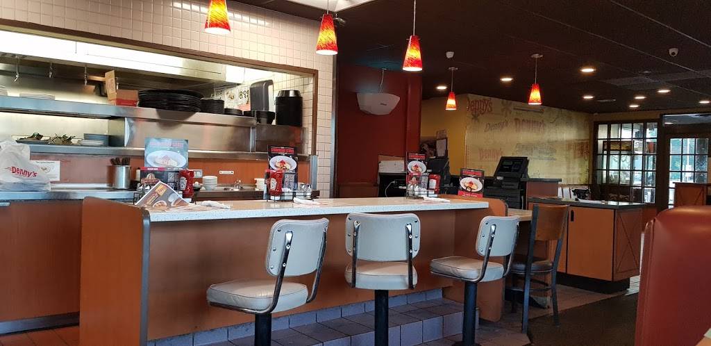 Dennys | restaurant | 5825 NW 36th St, Miami, FL 33166, USA | 3058716964 OR +1 305-871-6964