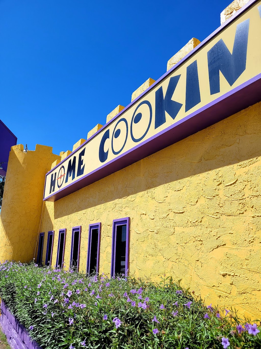 Earls at the Castle | restaurant | 491 Long Ave, Bullhead City, AZ 86429, USA | 9287541118 OR +1 928-754-1118