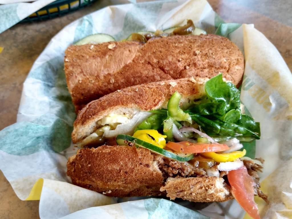 Subway | restaurant | 13530 Summerport Village Pkwy, Windermere, FL 34786, USA | 4079056741 OR +1 407-905-6741