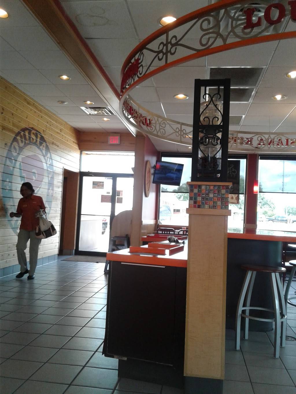Popeyes Louisiana Kitchen | restaurant | 3500 W Pinhook Rd, Lafayette, LA 70508, USA | 3375042331 OR +1 337-504-2331