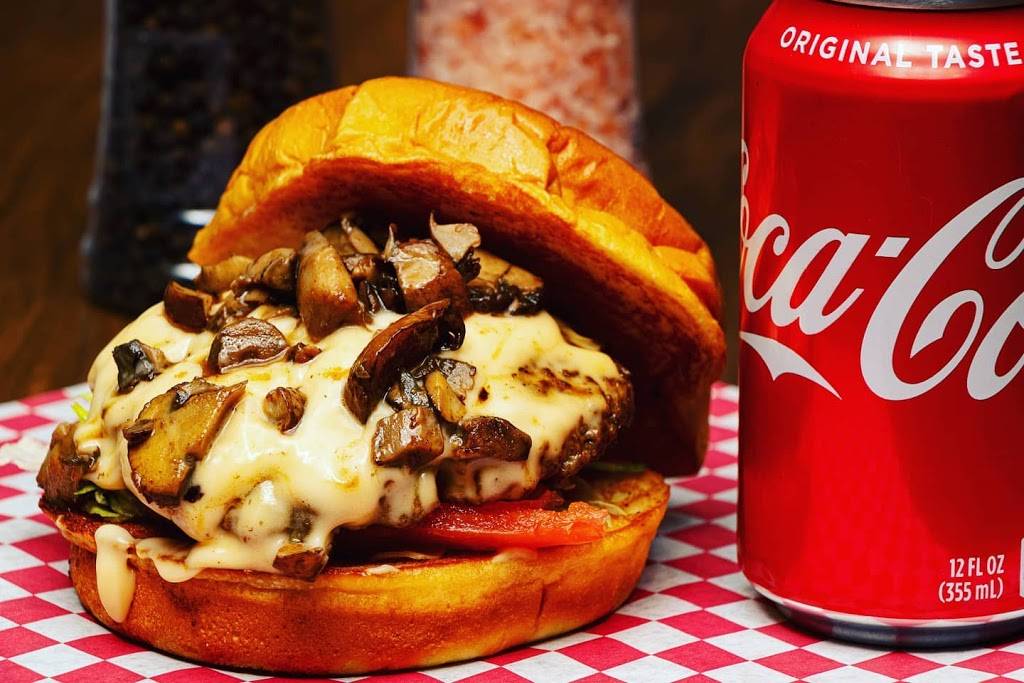 The Sophisticated Pigs Lunchbox | restaurant | 15915 Katy Fwy, Houston, TX 77094, USA | 8323214808 OR +1 832-321-4808