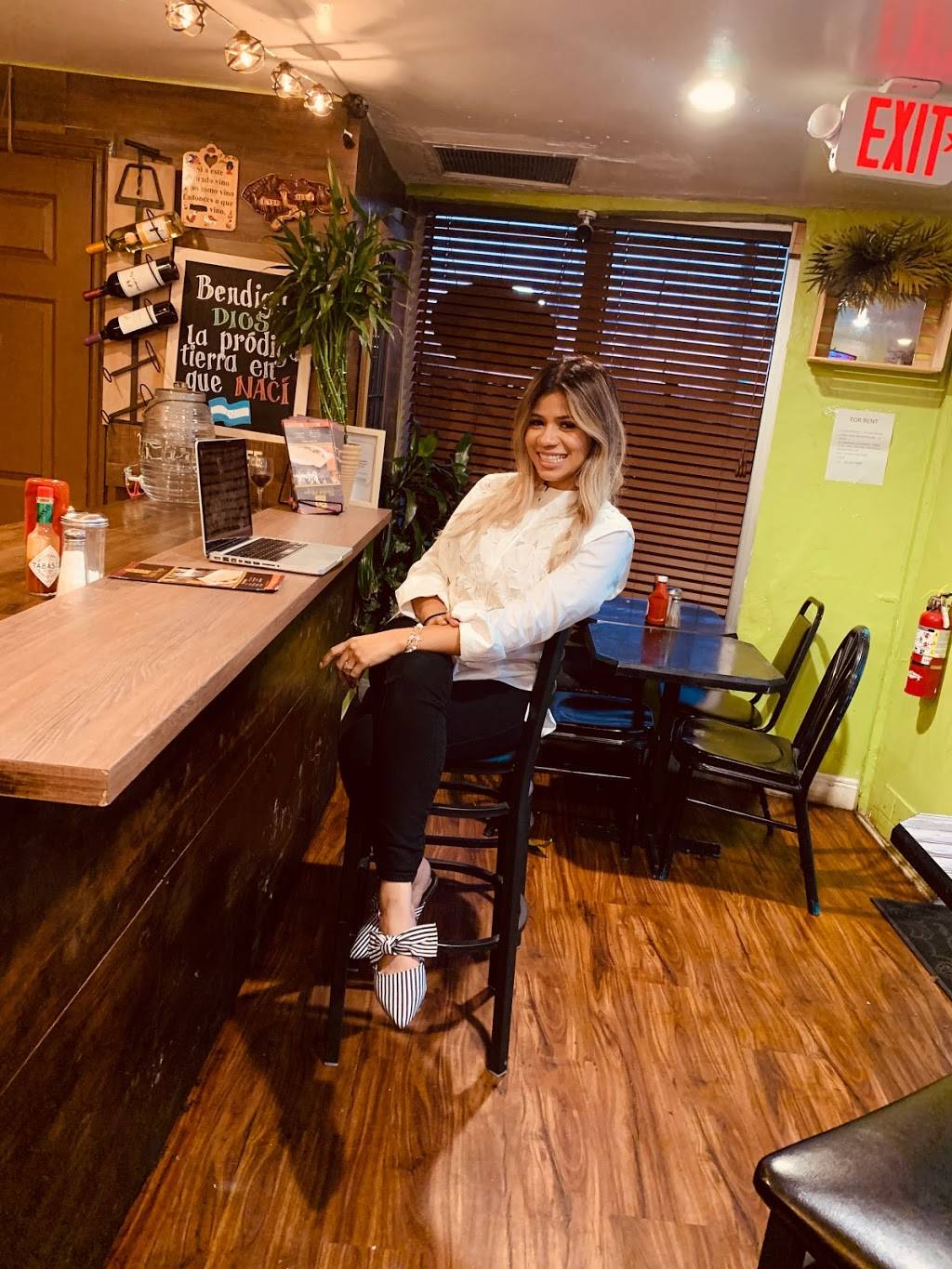 El Portal Maya | restaurant | 2 NE 3rd St, Pompano Beach, FL 33060, USA | 9549466411 OR +1 954-946-6411