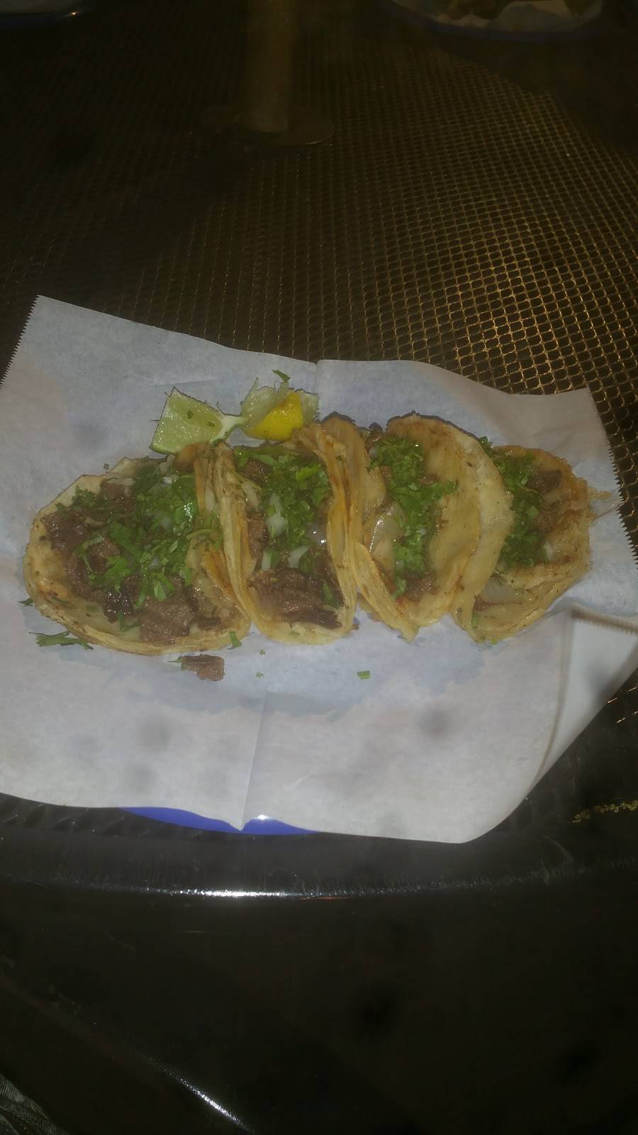 Taquería El Nopal | restaurant | 8307 N Dale Mabry Hwy, Tampa, FL 33614, USA | 8136798609 OR +1 813-679-8609