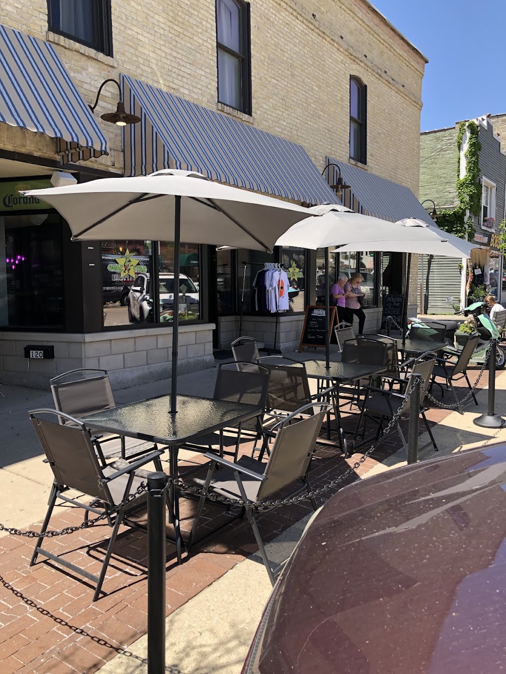 Guac Star | restaurant | 120 Broad St, Lake Geneva, WI 53147, USA | 2622035084 OR +1 262-203-5084