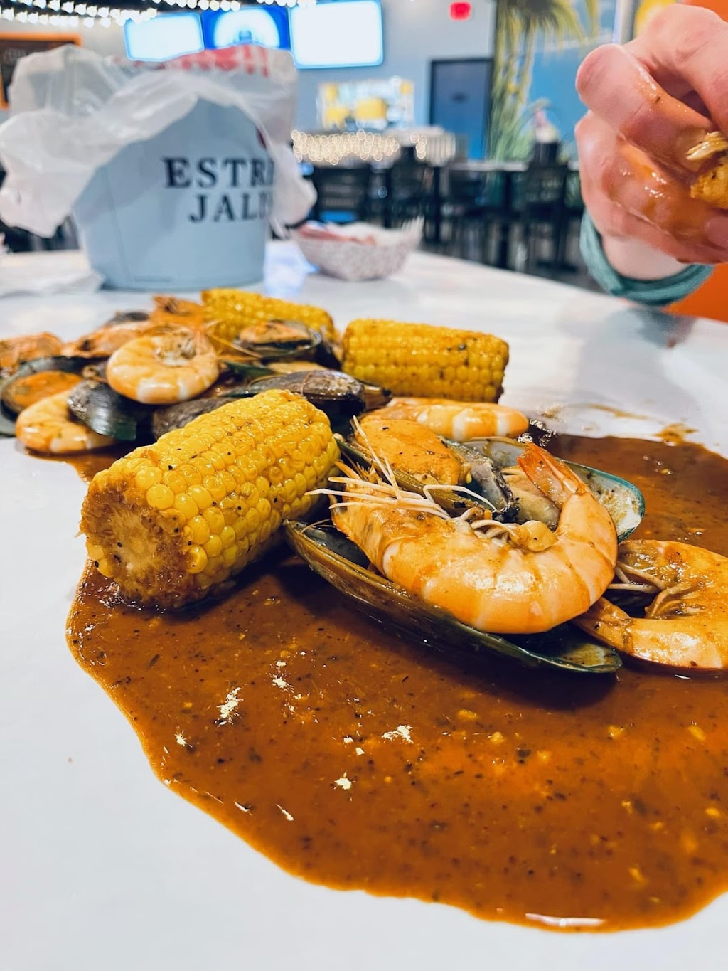 Crab Island Seafood Boil Restaurant | restaurant | 5693 S Jones Blvd #114, Las Vegas, NV 89118, USA | 7025500652 OR +1 702-550-0652