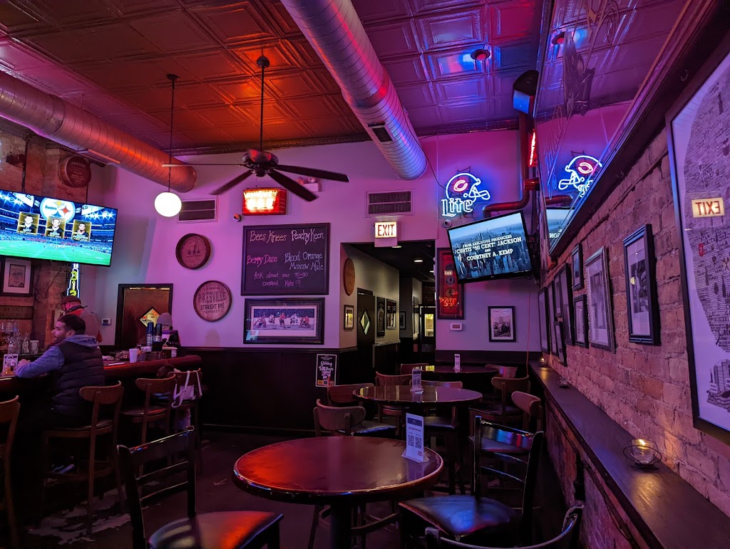 Third Rail Tavern | restaurant | 1133 W Madison St, Chicago, IL 60607, USA | 3124329107 OR +1 312-432-9107